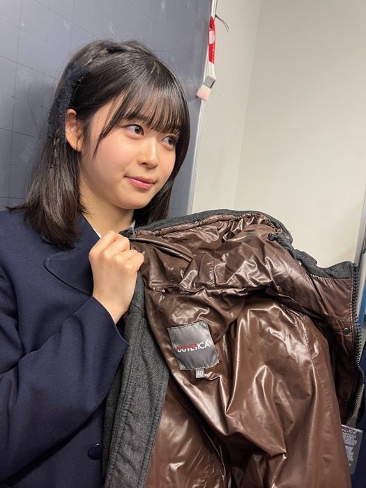 【写真・画像】 穴井夕子、高校の卒業式の日に娘が大騒ぎしていた理由「学校の落とし物箱に入ってた」 　1枚目