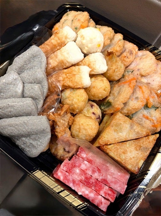 【写真・画像】 藤あや子、届いた豪華なすり身揚げセットを公開「旨みがあって美味しい」 　1枚目