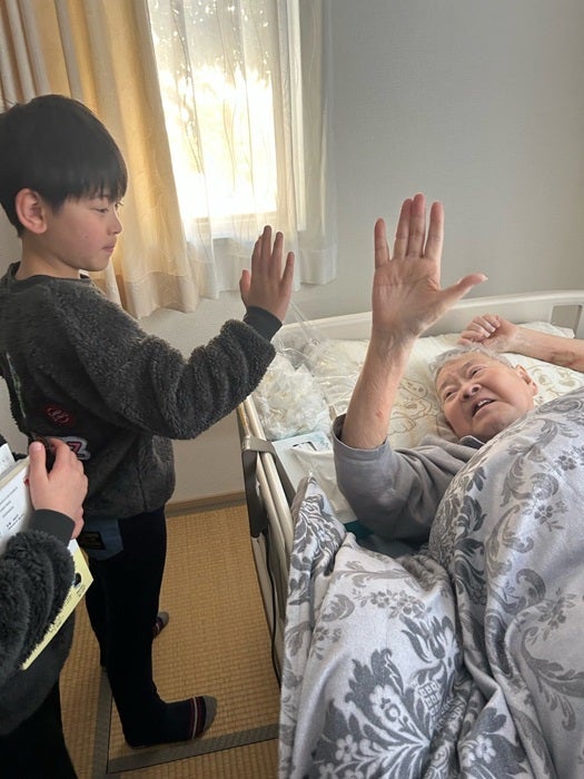 【写真・画像】 ココリコ・遠藤の妻、想像以上に大変な父親の介護「母が倒れないか心配で仕方がない」 　1枚目