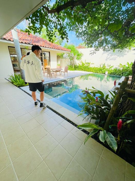 だいたひかる、沖縄旅行で宿泊したヴィラの客室を公開「海も直ぐ側で歩いて行けます」 