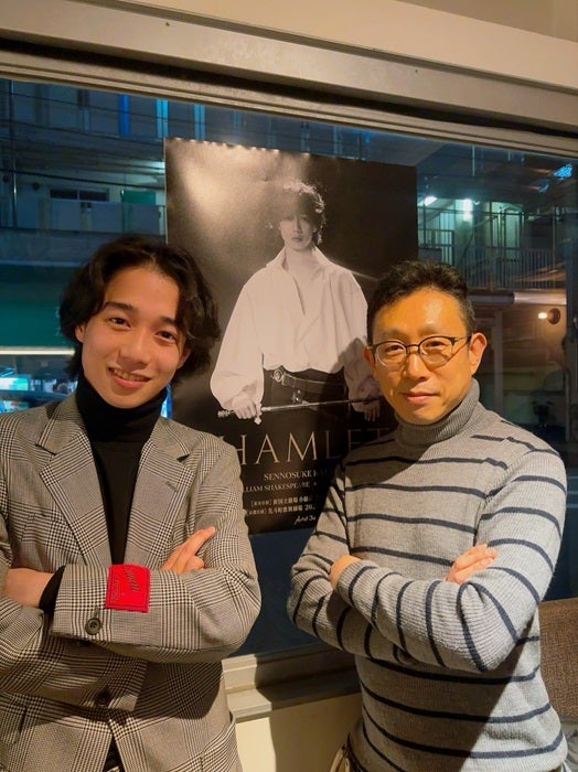 【写真・画像】 片岡孝太郎、25歳の誕生日を迎えた長男との2ショットを公開「優しい目元がそっくり」「イケメンですね」の声 　1枚目