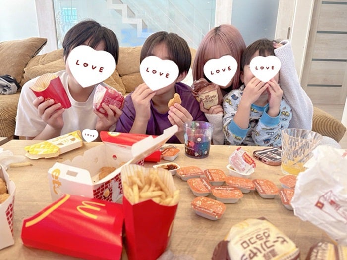 【写真・画像】 辻希美、注文を失敗して大量に届いた品「マックパーリーや笑」 　1枚目