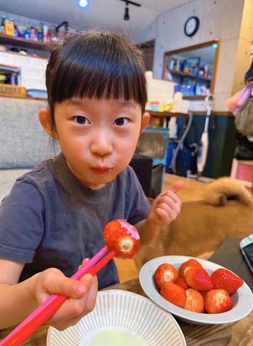 【写真・画像】 パンサー尾形の妻、アレルギーが強く出ていた娘の様子「目周り、鼻、唇まで荒れちゃって」 　1枚目