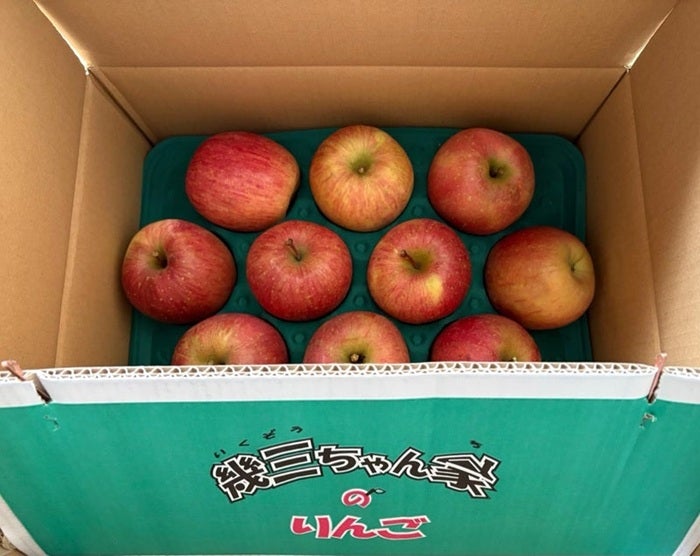 【写真・画像】 藤あや子、吉幾三から届いた恒例の品を絶賛「最高に美味しいです」 　1枚目