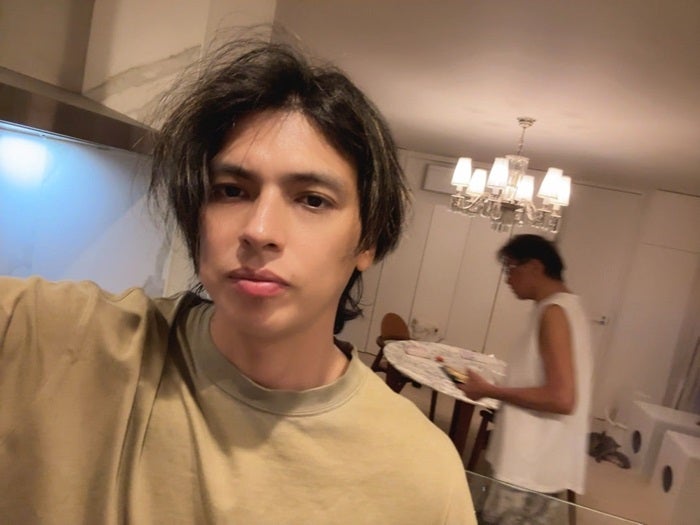 【写真・画像】 アレク、検査の結果入院することになった父親を心配「手術することになりそうです」 　1枚目