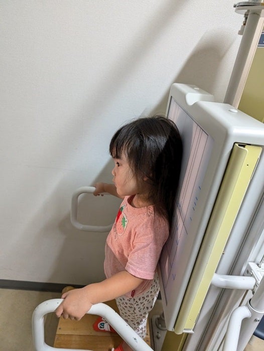 【写真・画像】 チェリー吉武、痛みを訴えた娘がレントゲン検査を受けた結果「緊張してました」 　1枚目