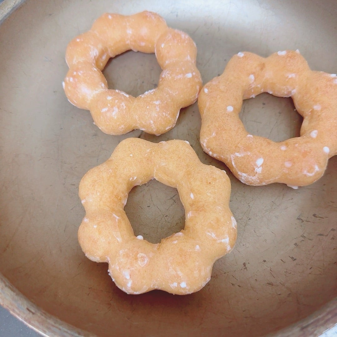 【写真・画像】 高校生の娘に教えてもらったミスドのドーナツの食べ方「こりゃうまい～！」 　1枚目