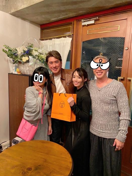 【写真・画像】 川崎麻世、お祝いで頂いた『HERMES』の品「我が家の好みを知ってる」 　1枚目