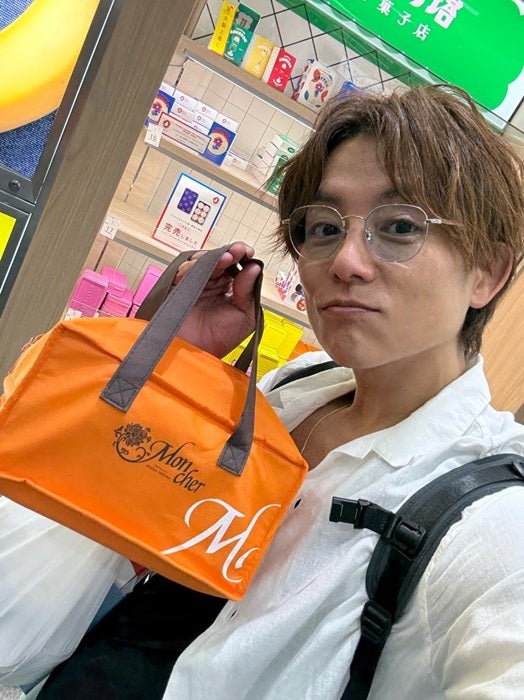 【写真・画像】 杉浦太陽、関西で仕事帰りに購入した美味しい土産「帰ったらみんなで食べよー」 　1枚目