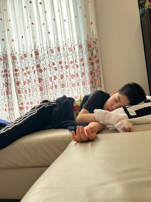 【写真・画像】 野田聖子氏、発病から2週間が経過した息子の現状を報告「24時間の看病で疲労困憊」 　1枚目