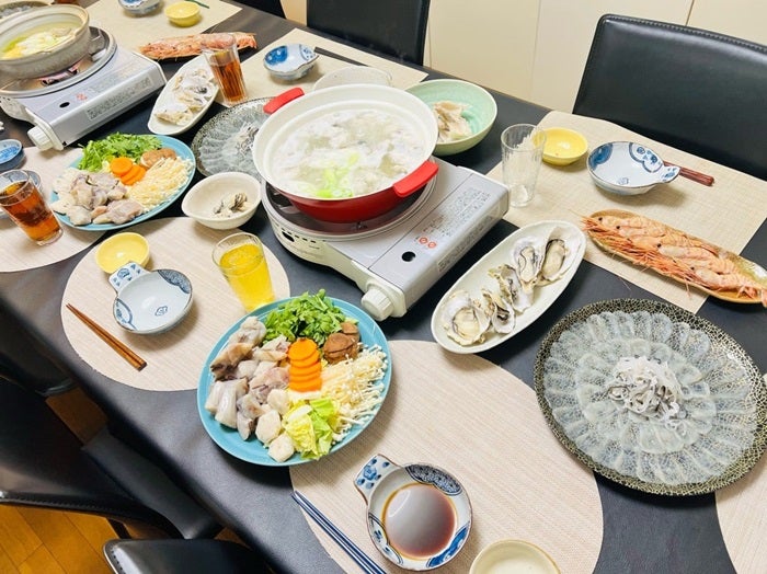 【写真・画像】 薬丸裕英、家族全員が揃った元日に食べた料理を公開「幸福（ふく）が訪れてほしいという願いを込めて」 　1枚目