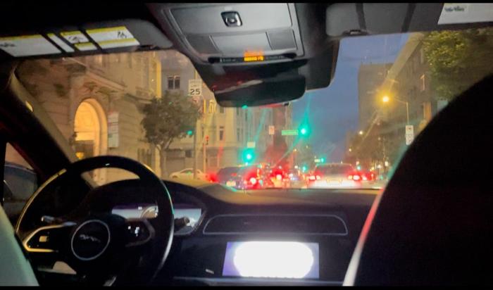 【写真・画像】 アグネス・チャン、サンフランシスコで乗車した無人のタクシー「2回ほど危ない所があった」 　1枚目