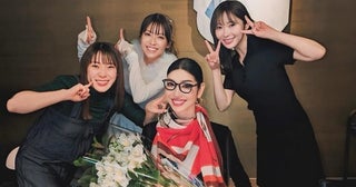 アンミカ、52歳を迎える自身の誕生日会での指原莉乃らとの集合ショット「プレゼント選びが皆さんとても素敵で、予想だにしないものを頂き」