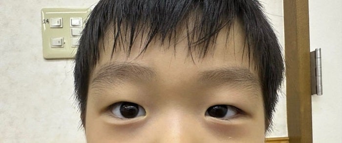 【写真・画像】 あいのり・桃、息子の目のトラブルで急遽眼科へ「侮れないから本当気をつけて」 　1枚目