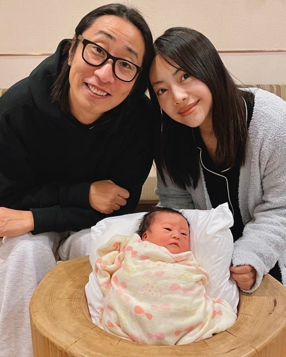 【写真・画像】 ゆってぃの妻・石川あんな、予定日超過でハラハラした第1子出産前の様子「全然お正月って感じがしなかった」 　1枚目