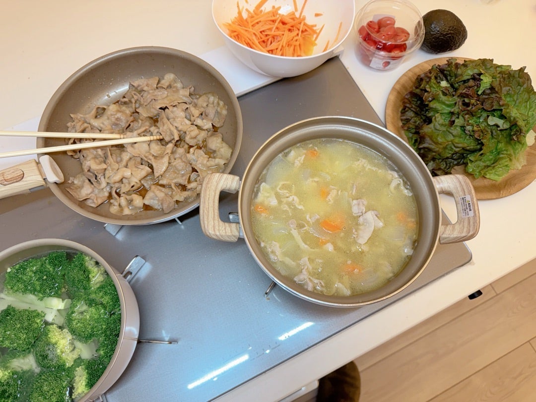 【写真・画像】 辻希美、帰宅後に急いで準備した夕食「今日は野菜が食べたくて」 　1枚目