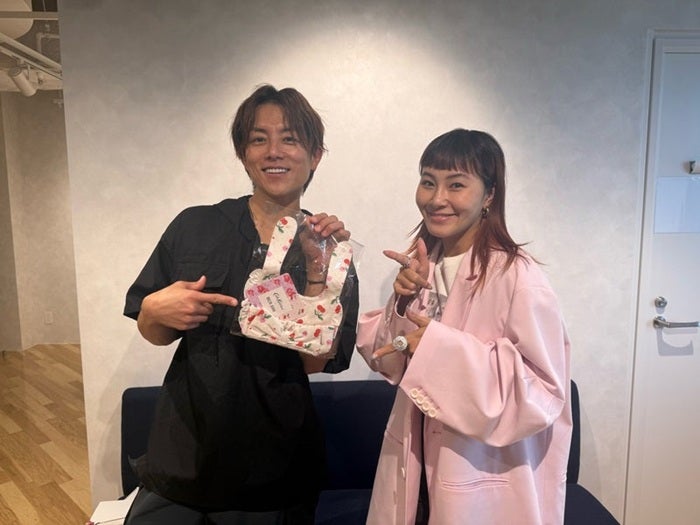 【写真・画像】 杉浦太陽、村上佳菜子からの出産祝いを報告「可愛いスタイたち」 　1枚目