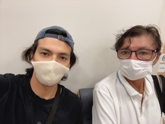 【写真・画像】 アレク、入院する父親の準備でバタバタ「壮絶な、、、検査で怖かった」 　1枚目