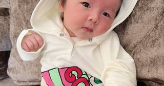 石田安奈『GUCCI』のベビー服を着た娘の姿を公開「可愛いすぎる」