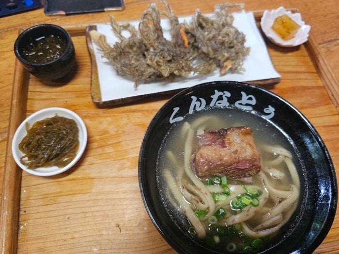 【写真・画像】 小原正子、ずっと気になっていた店で食べた沖縄料理「いくらでも食べられる」 　1枚目