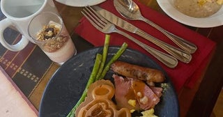 アメリカのディズニーホテルで約7000円したビュッフェ「円安じゃないにしても4500円くらい」