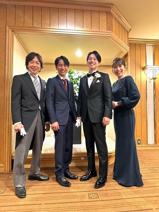 【写真・画像】 佐藤弘道「こんな立派な式場で」息子の結婚式に出席「見ているこちらがドキドキ」 　1枚目
