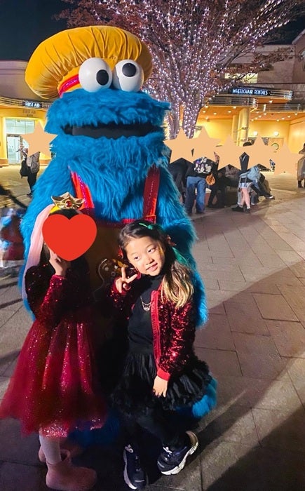 【写真・画像】 小原正子、娘たちと夜までUSJを満喫「疲れたけど本当に幸せ」 　1枚目