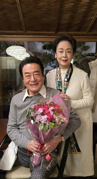 【写真・画像】 高橋英樹、両家揃って祝ってもらった誕生日と金婚式「素敵な食事会でした」 　1枚目