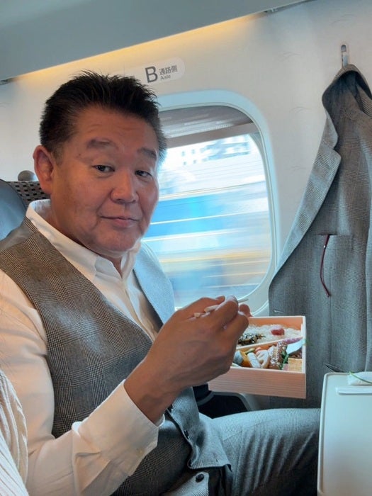 【写真・画像】 花田虎上、妻と食べた駅弁を絶賛「この銀だら弁当美味しかったです」 　1枚目
