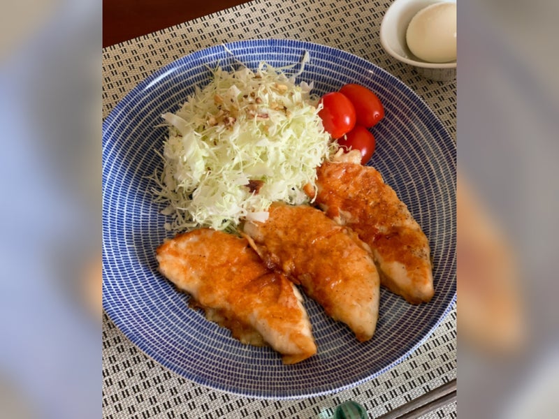 【写真】花田家の定番料理「ささみチーズ」