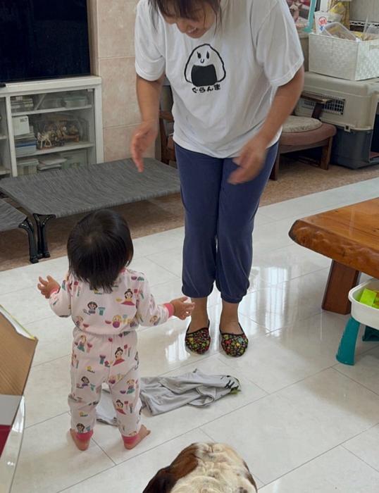 【写真・画像】 北斗晶、夫・佐々木健介と孫の子守り「幸せそう」「可愛すぎ」の声 　1枚目