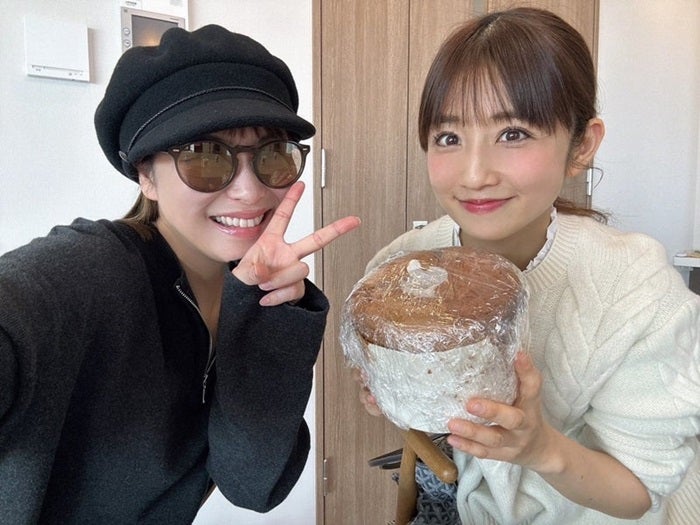 【写真・画像】 小倉優子、鈴木奈々と一緒に自宅でケーキ作り「連絡を取り合ってたまに電話もする仲なんです」 　1枚目