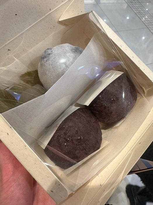 【写真・画像】 はんにゃ.川島の妻、めちゃくちゃ並んで購入した品「朝からずっと行列ができてるお店」 　1枚目