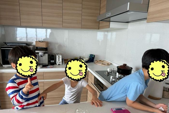 【写真・画像】 小倉優子、GW中に引っ越した新居のキッチンを公開「子ども達と一緒にお料理が作れそうな」 　1枚目