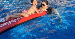矢沢心、息子とプールを満喫する様子を公開「あと何年こんな事してくれるかな」
