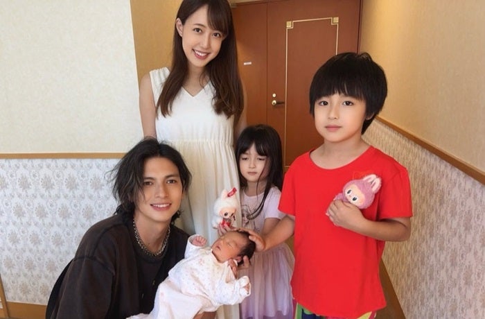 【写真・画像】 川崎希、初めて全員揃った家族写真を公開「退院することになりました」 　1枚目