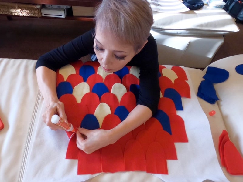 【画像】衣装を手作りする研ナオコさん