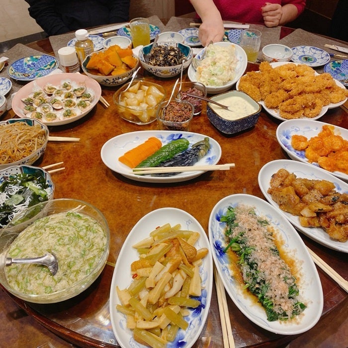 【写真・画像】 小柳ルミ子、たかの友梨氏の自宅で堪能した超豪華な料理「凄いご馳走」「最高の友達」の声 　1枚目