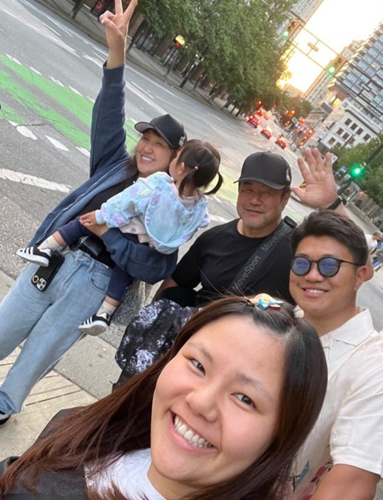 【写真・画像】 北斗晶の義娘・凛、カナダまで会いに来てくれた義両親「寿々は最初会ってすぐ人見知りしちゃった」 　1枚目