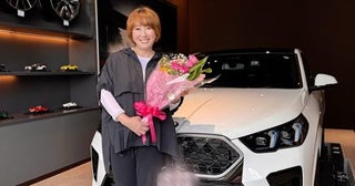 元おニャン子・内海和子「今回で4台目のBMW」納車された車との2ショットを公開「末永くお世話になれたら」