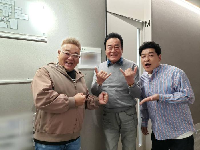 【写真・画像】 高橋英樹、収録の時に局でバッタリと会った人物との3ショット「三人ともに体格がいい」 　1枚目