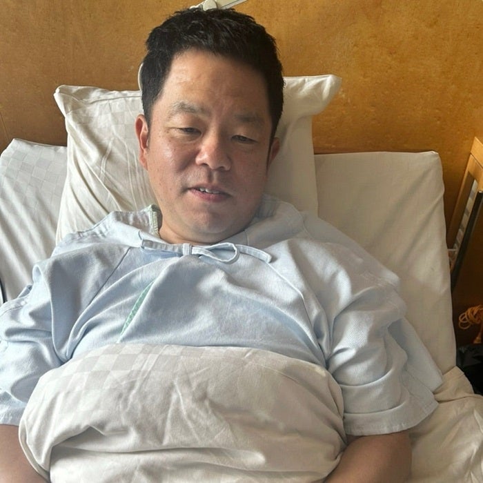 【写真・画像】 ダイアン・津田の妻、全身麻酔の手術を受けた夫が長年患っていた病気「関西でも病院には通っていて」 　1枚目
