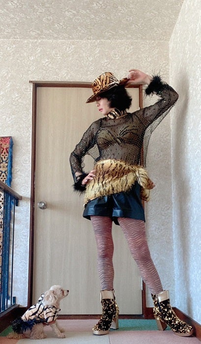 【写真・画像】 北山みつき、愛犬と虎柄で合わせたコーデを公開「暑いし、水着で行ってしまえぇぇ～」 　1枚目