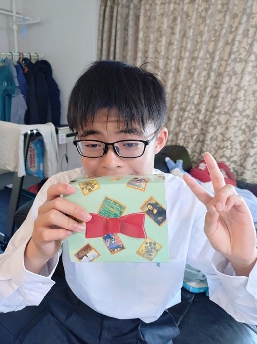 【写真・画像】 山田花子、突然プレゼントを買ってきてくれた長男「お友達と買いに行ったみたい」 　1枚目