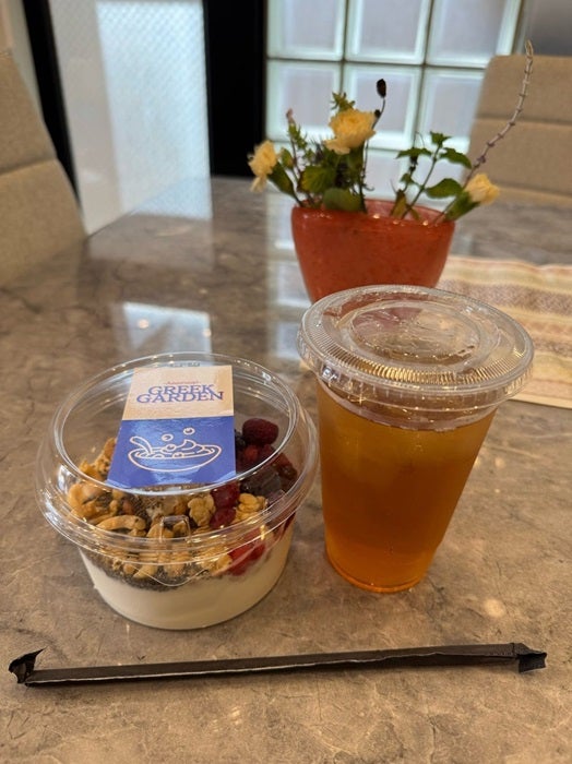 【写真・画像】 堀ちえみ、ランチで流行りのヨーグルトボウルを堪能「最高に美味しい」 　1枚目