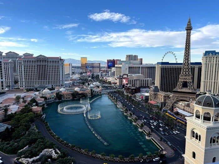 【写真・画像】 北斗晶、長男家族と飛行機で訪れた場所「久々に大好きな街にやって来ました」 　1枚目