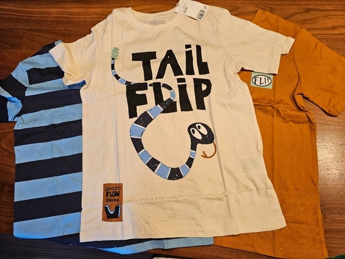 【写真・画像】 小原正子、セール中に購入した『H＆M』の子ども服「やすっ！かわいっ！」 　1枚目