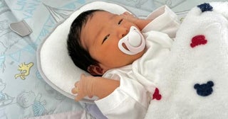内山信二の妻、娘が初おしゃぶりで号泣「サイズ間違えちゃったかな～」