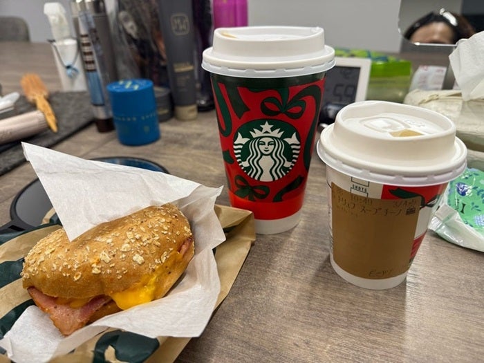 【写真・画像】 杉浦太陽、現場で支度しながらスタバ堪能「スープが激ウマ」 　1枚目