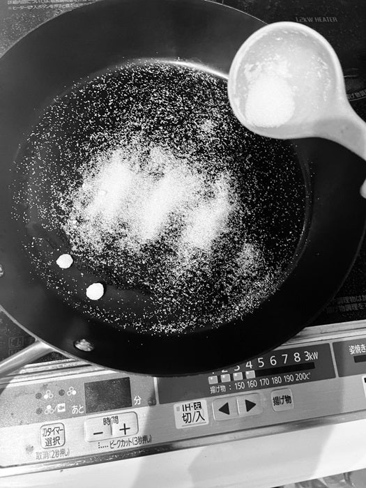 【写真・画像】 ダイアモンド☆ユカイ、鉄製のフライパンで調理するときの“裏技”を紹介「試してみよう」「勉強になります」の声 　1枚目